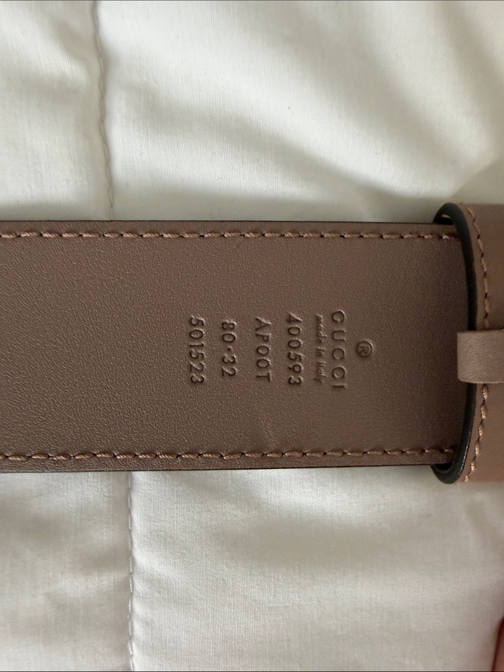 Gucci Double G Leather Belt in Mauve Pink with Gold Buckle - Picture 5 of 7
